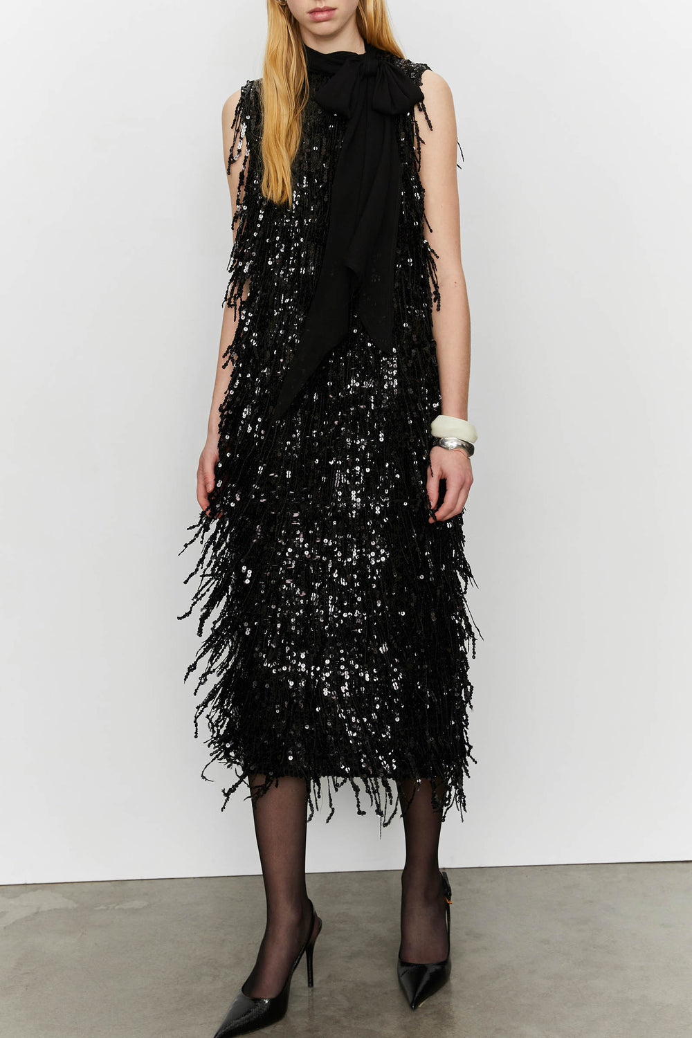 product-color-BLACK