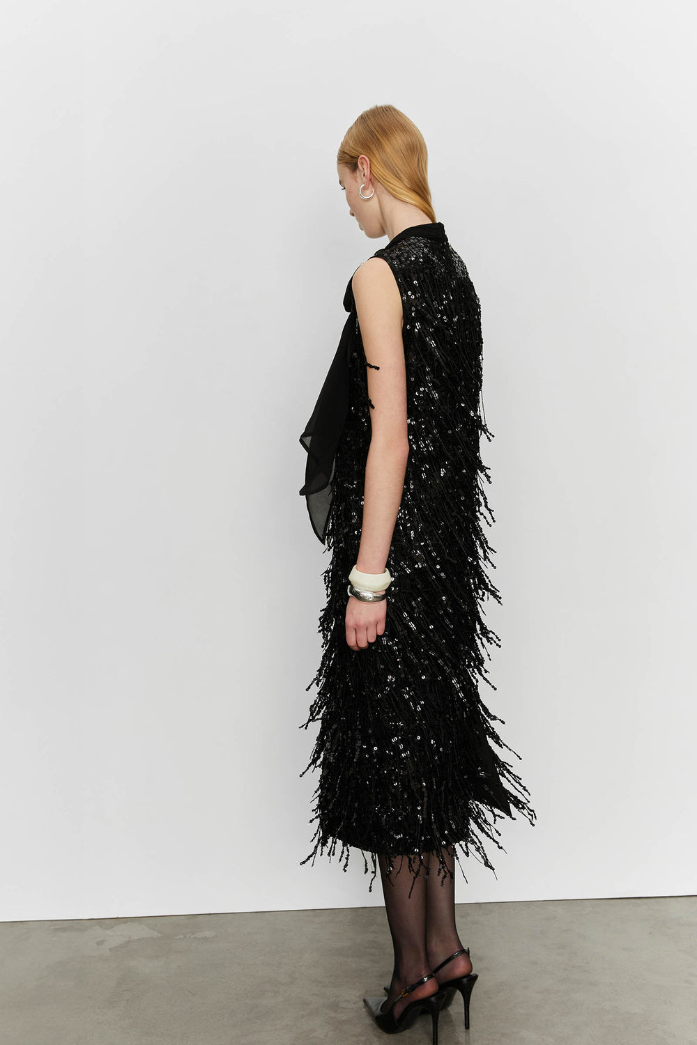 product-color-BLACK