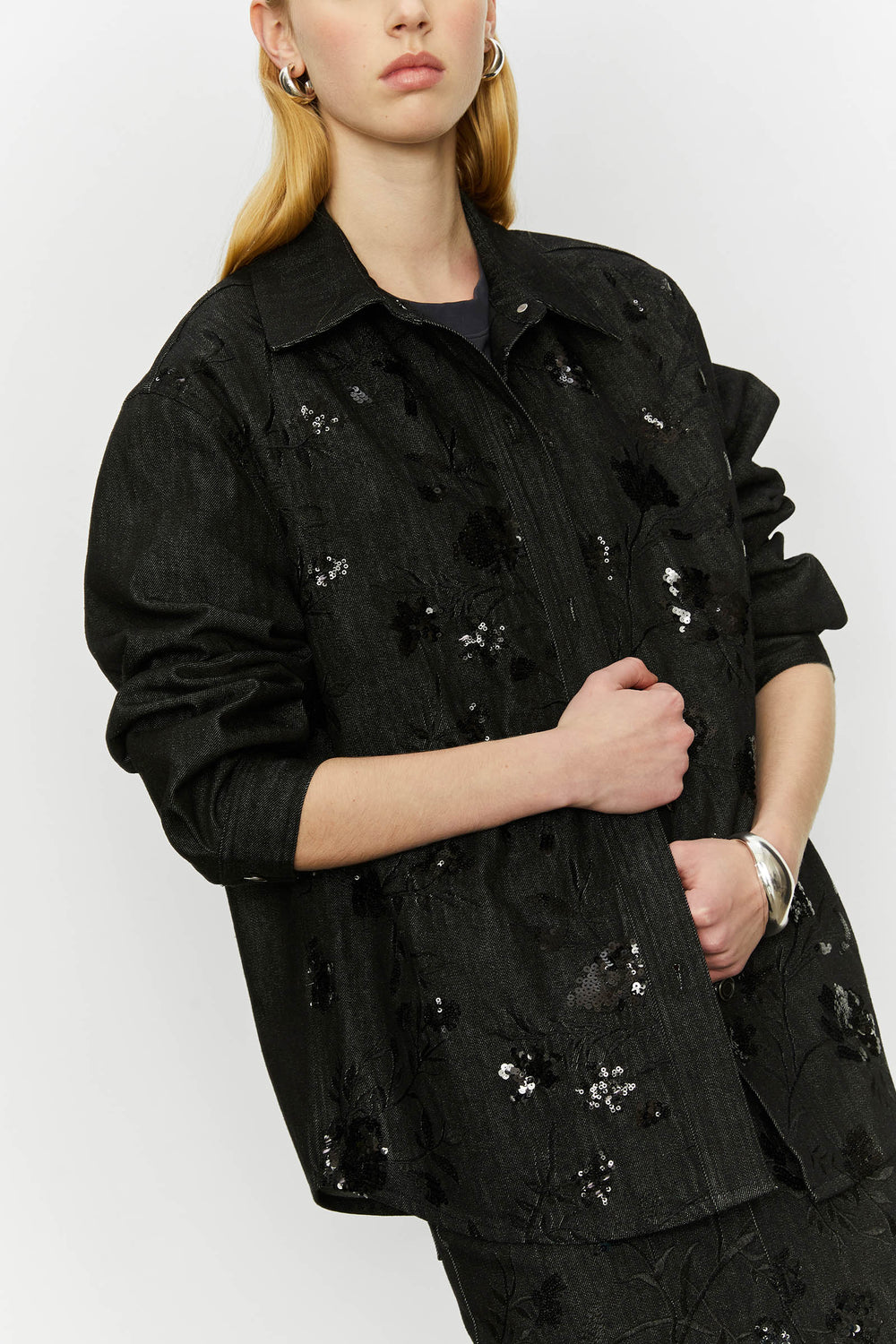 product-color-BLACK