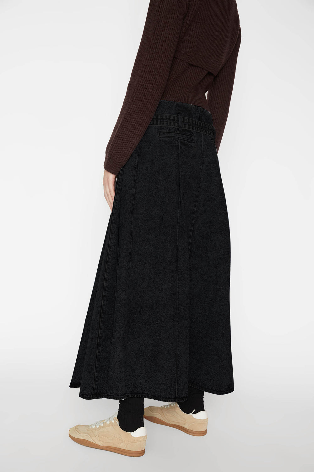 product-color-BLACK