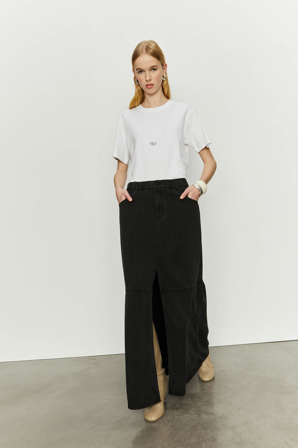 product-color-BLACK