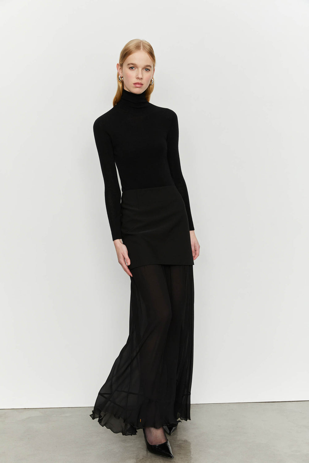 product-color-BLACK