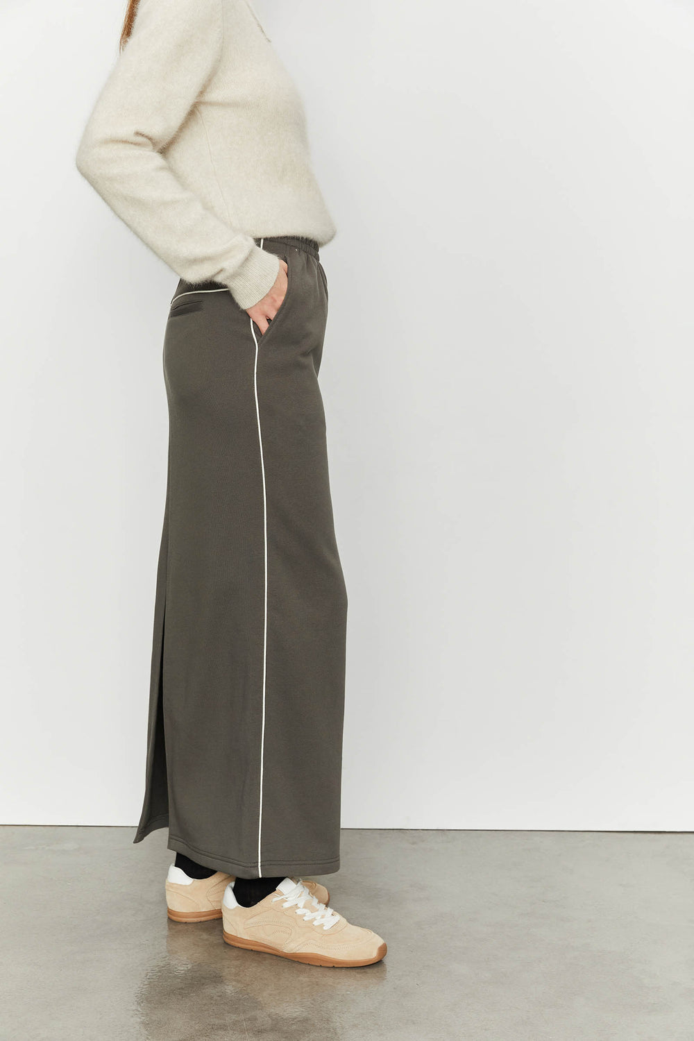 product-color-TARMAC