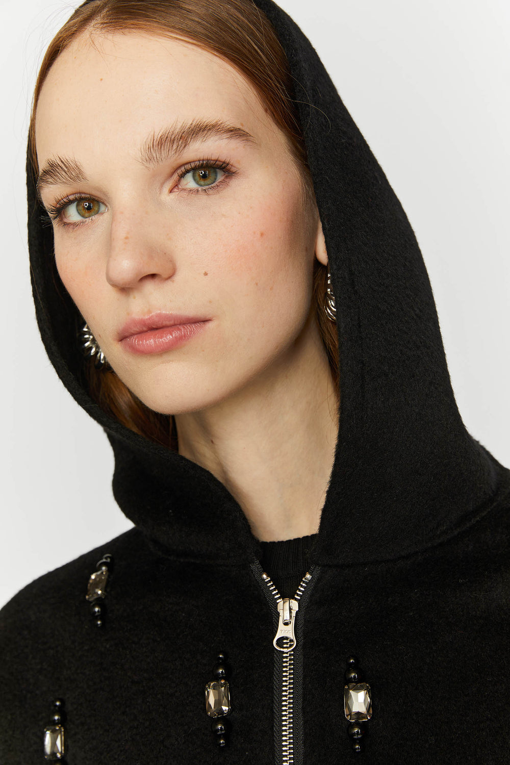 product-color-BLACK