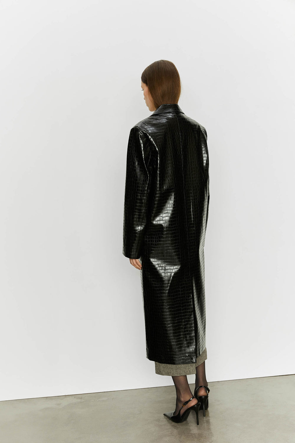 product-color-BLACK