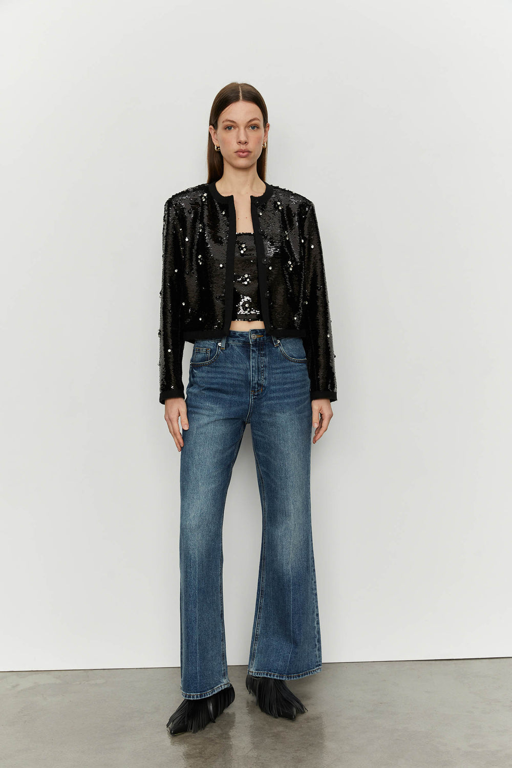 product-color-BLACK