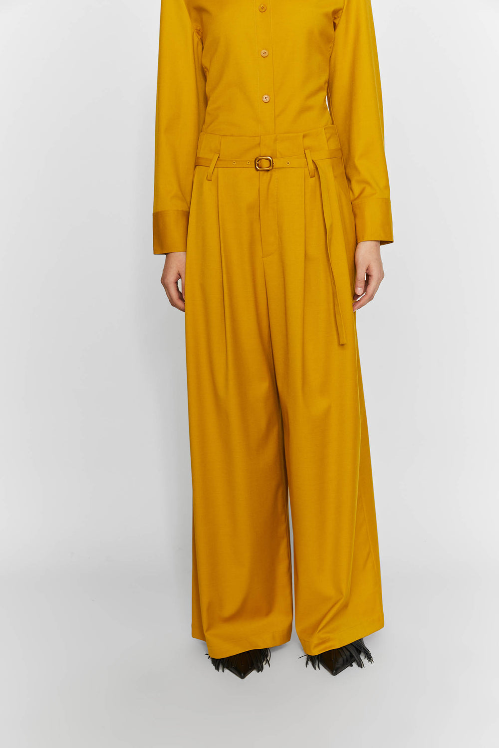 product-color-OIL_YELLOW