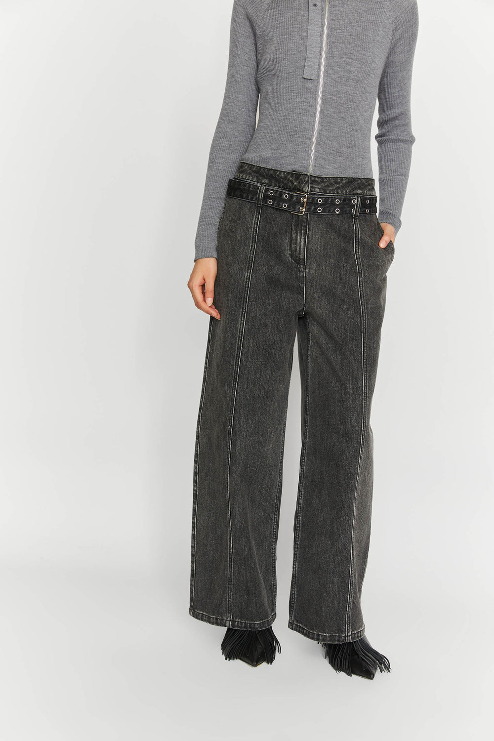 product-color-BLACK