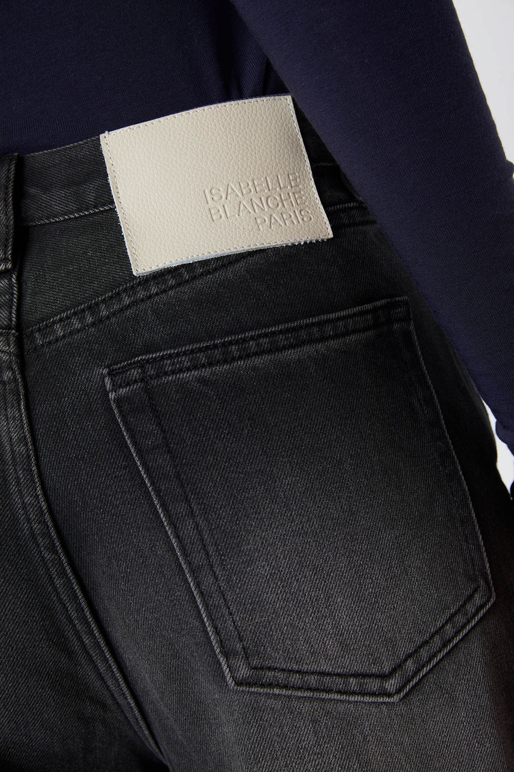 product-color-BLACK