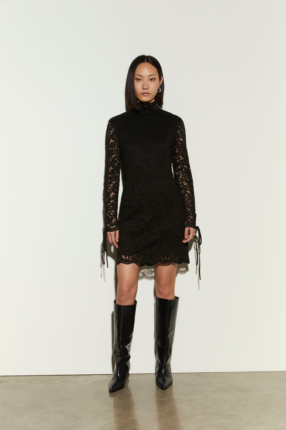 product-color-BLACK