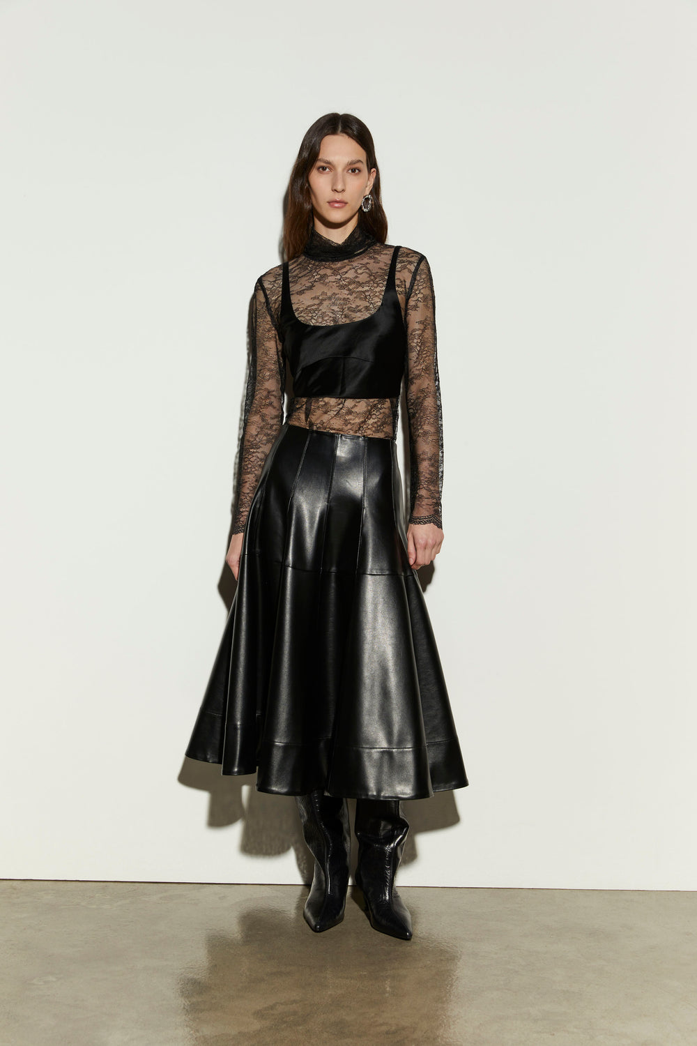 product-color-BLACK