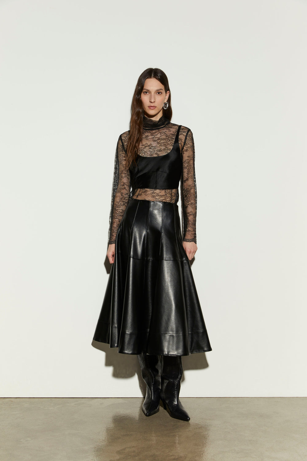 product-color-BLACK