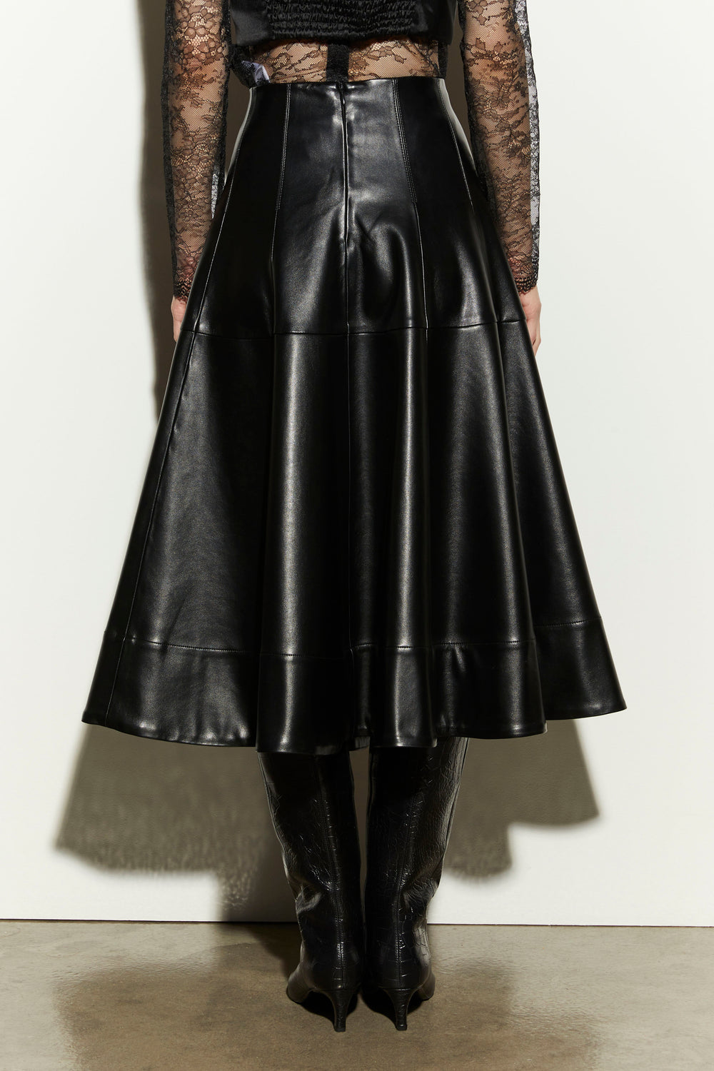 product-color-BLACK