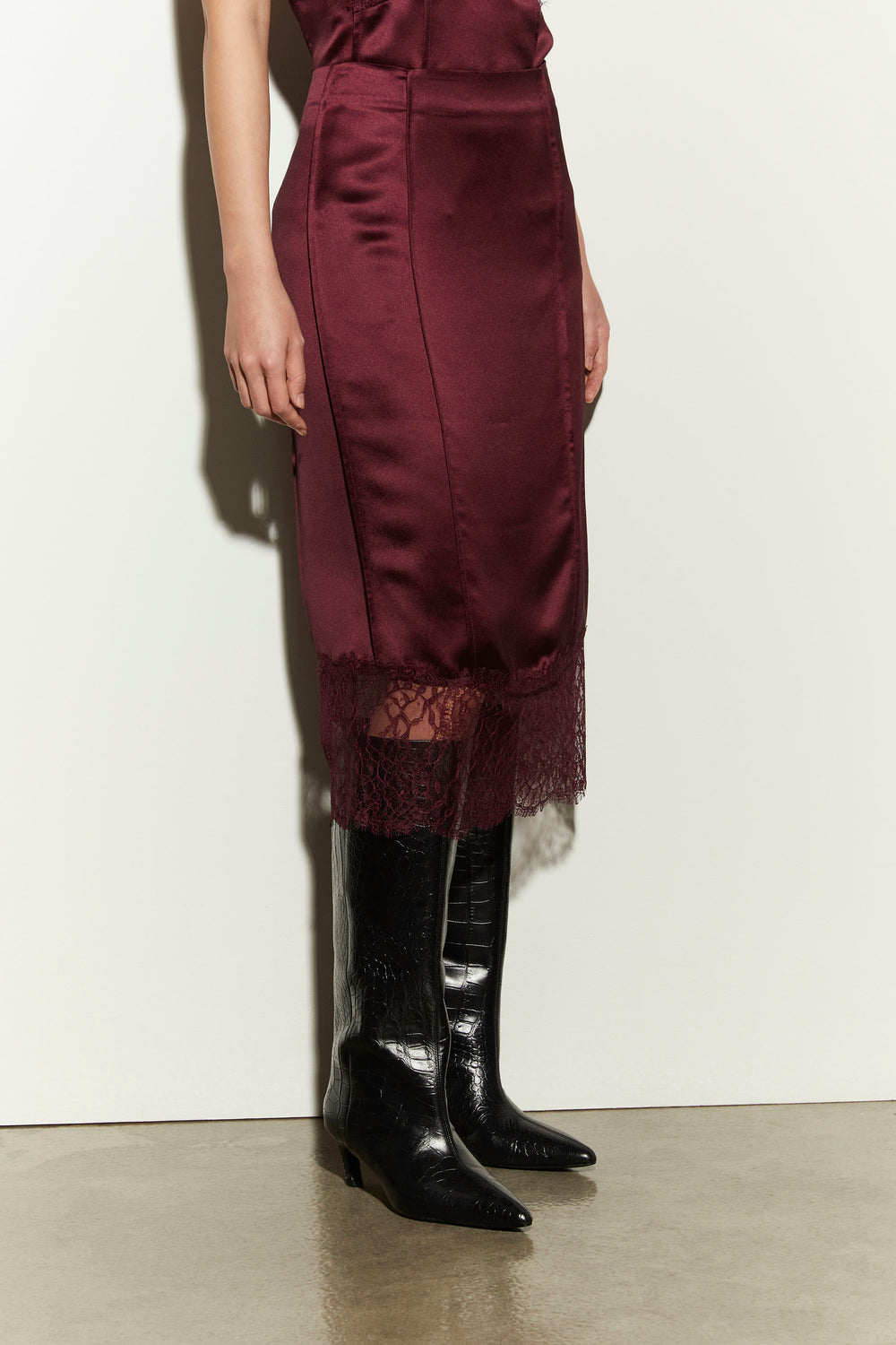 product-color-BURGUNDY