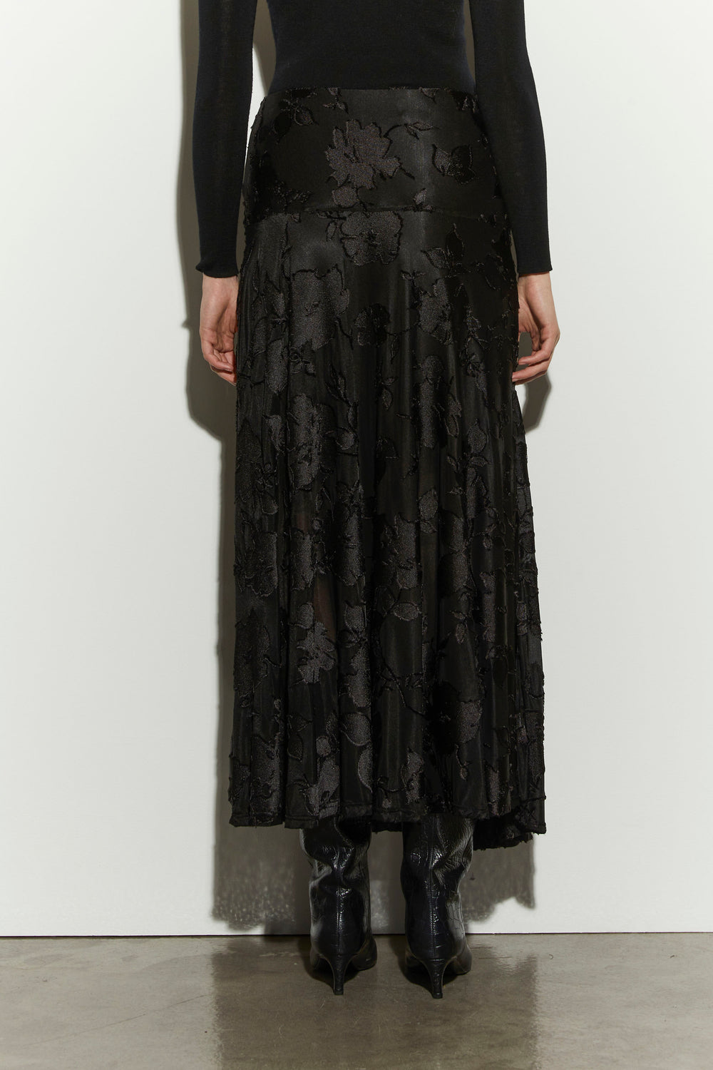 product-color-BLACK