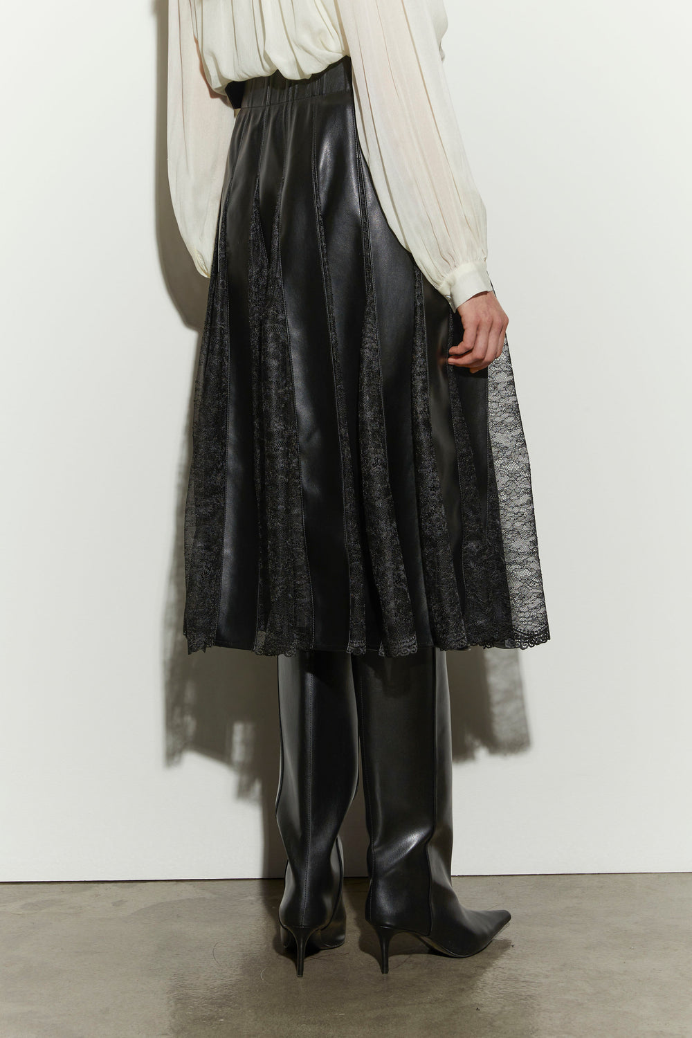 product-color-BLACK