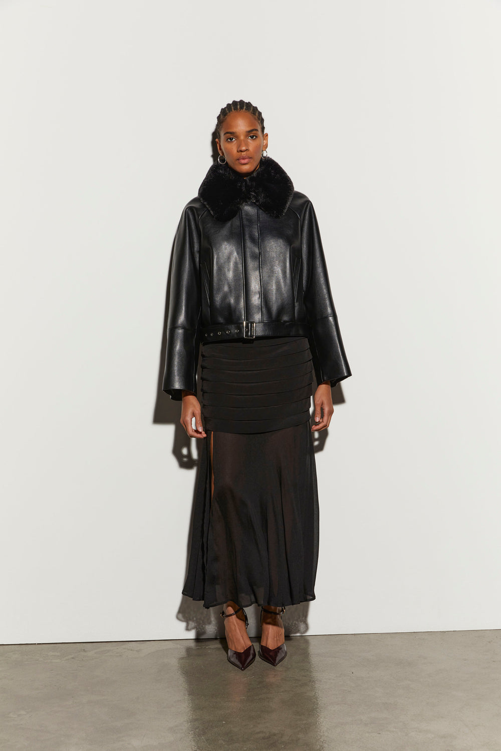 product-color-BLACK