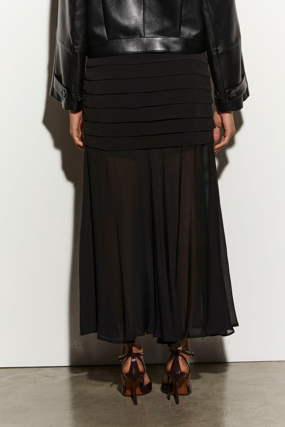 product-color-BLACK
