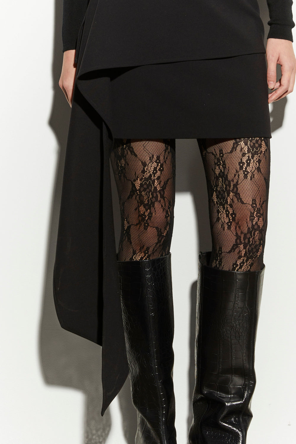 product-color-BLACK
