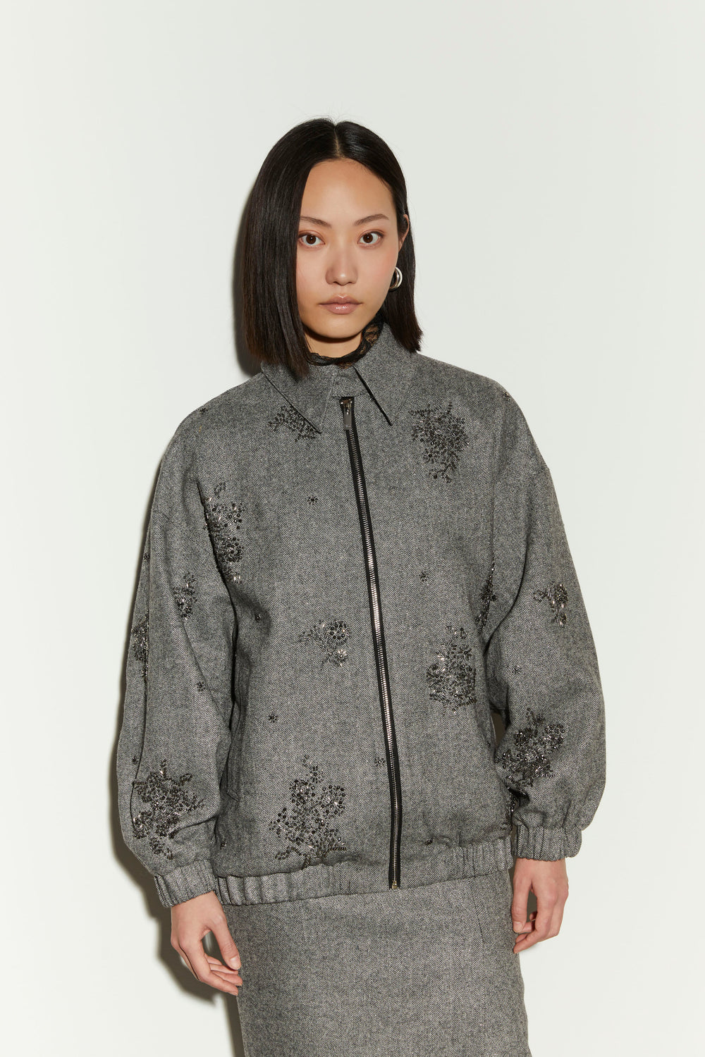 product-color-BLACK