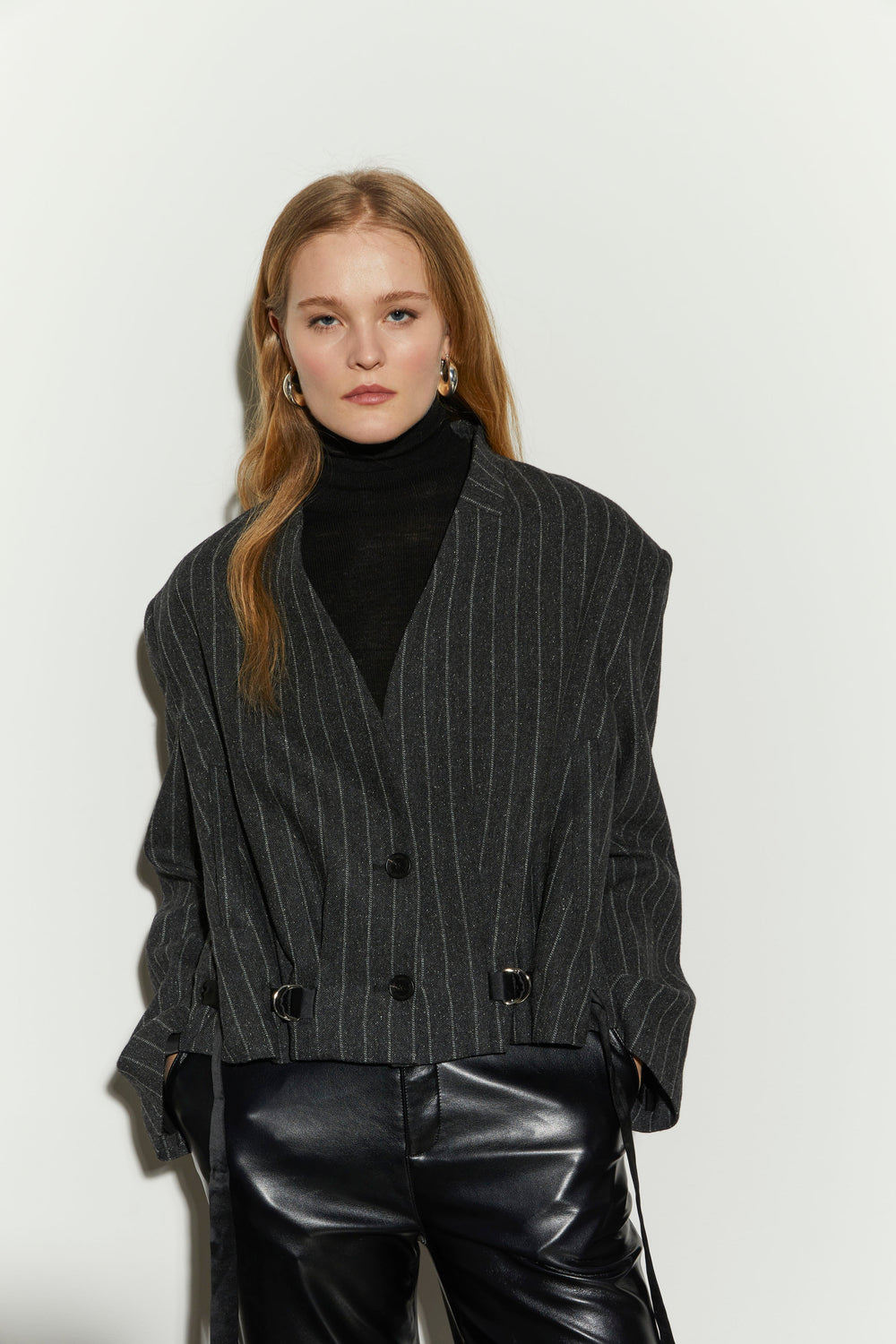 product-color-BLACK