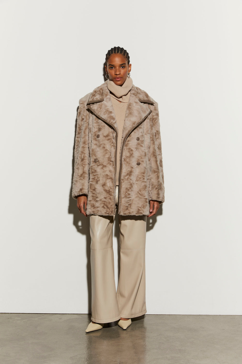 product-color-TAUPE