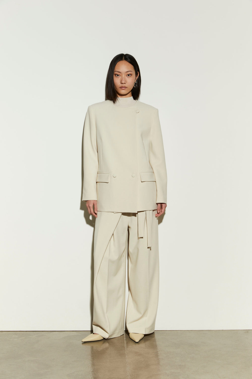 product-color-IVORY
