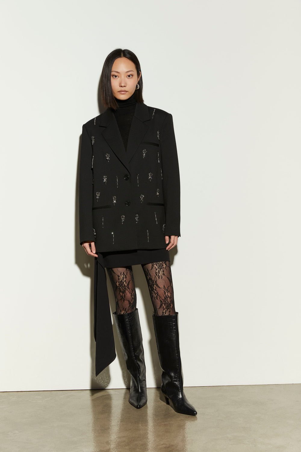 product-color-BLACK