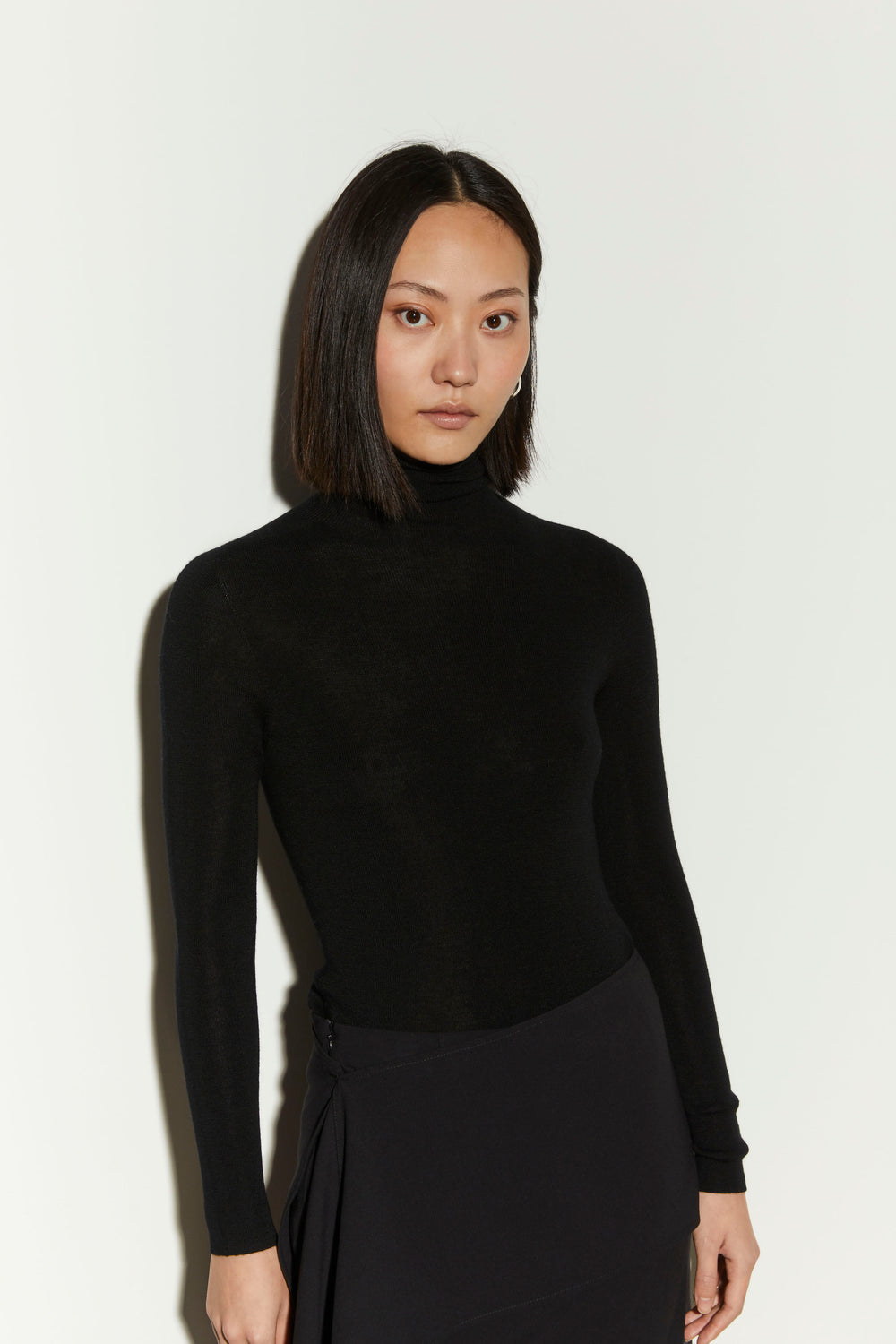 product-color-BLACK