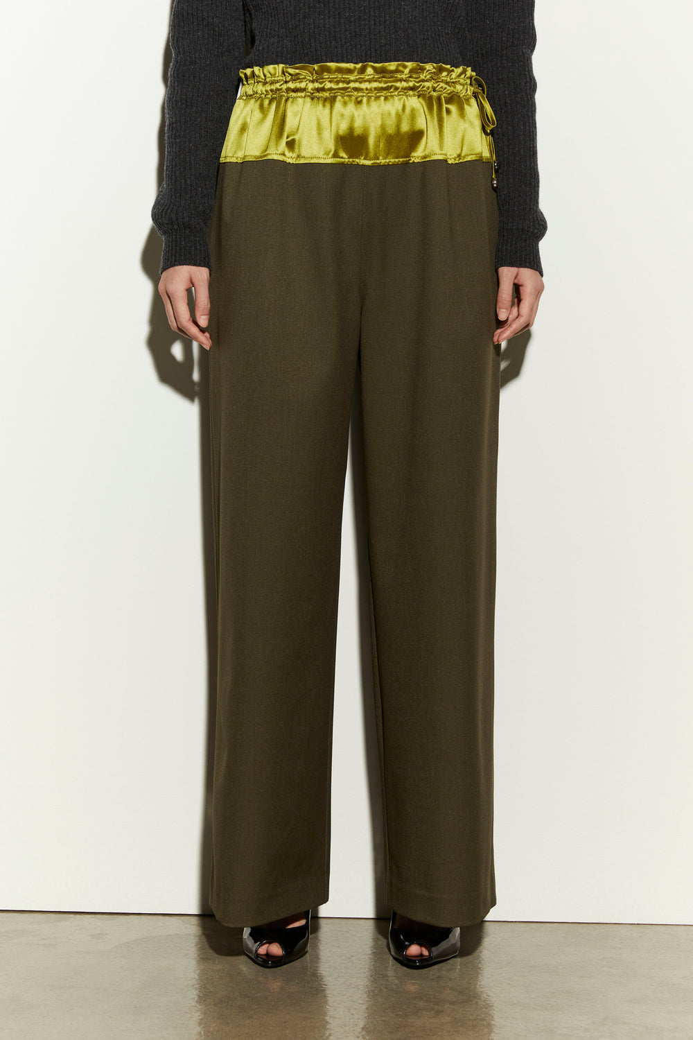 product-color-TARMAC_SARK_CITRON