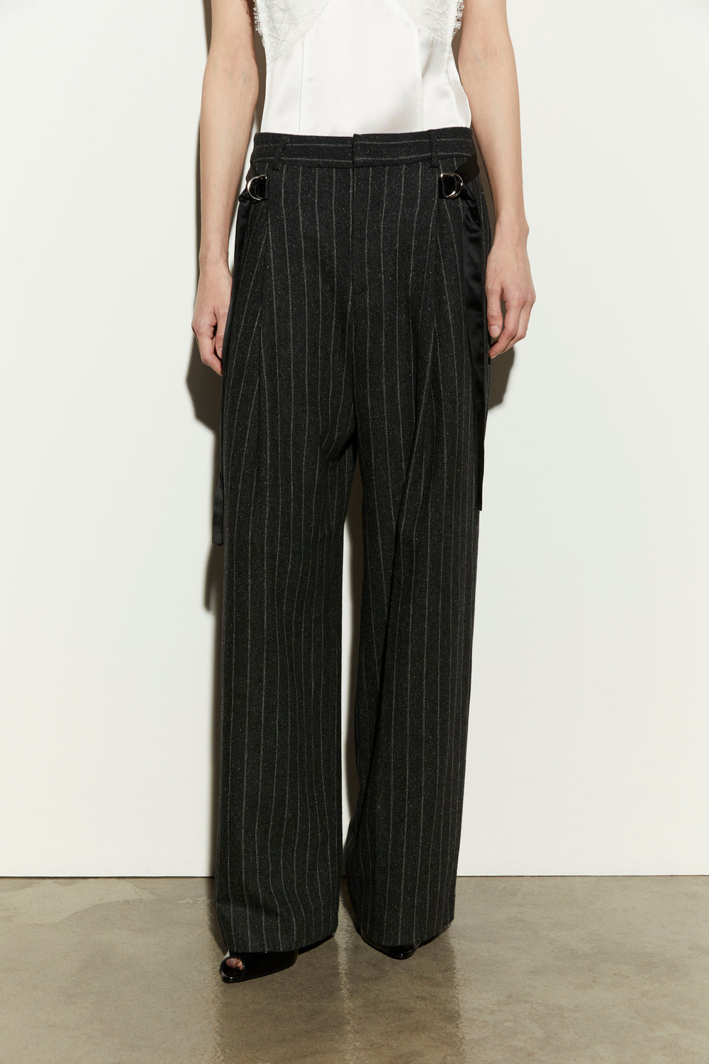 product-color-BLACK