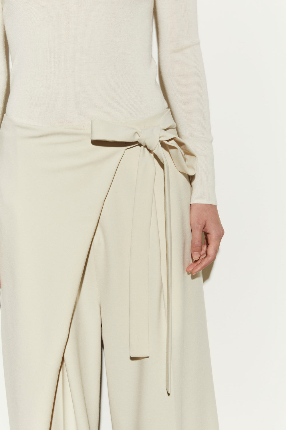product-color-IVORY