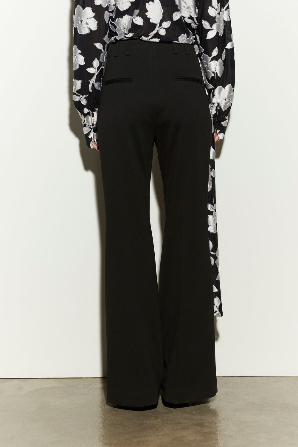 product-color-BLACK