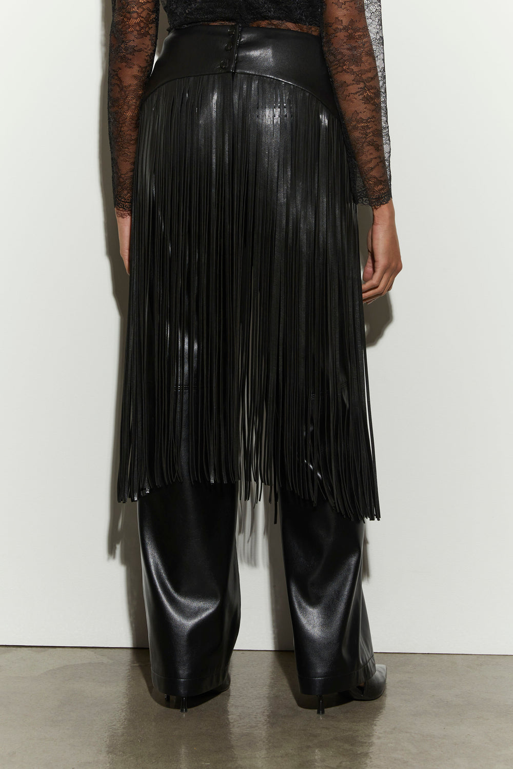 product-color-BLACK