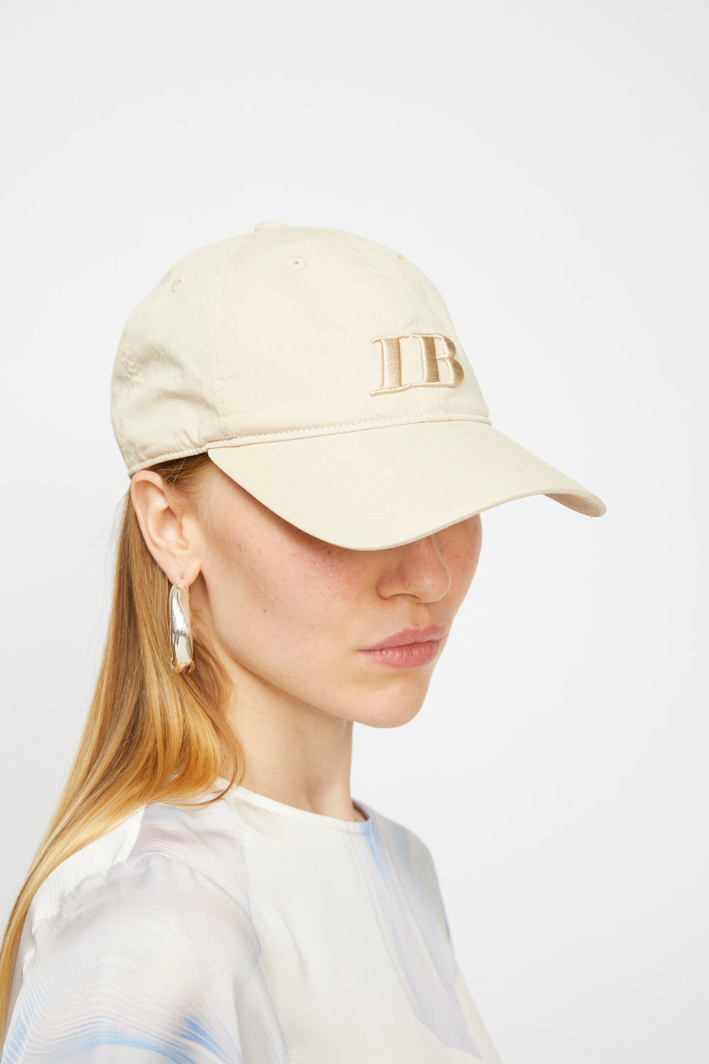 product-color-CHARDONNAY